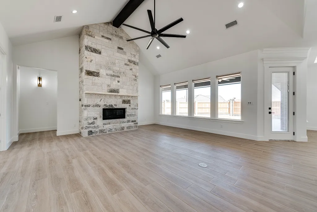 Rolling-Winds-Galllery-03